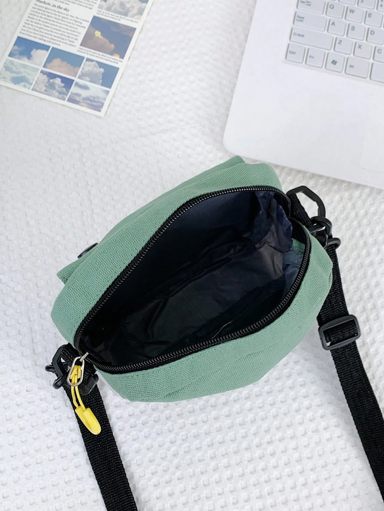 Neo Pop Crossbody