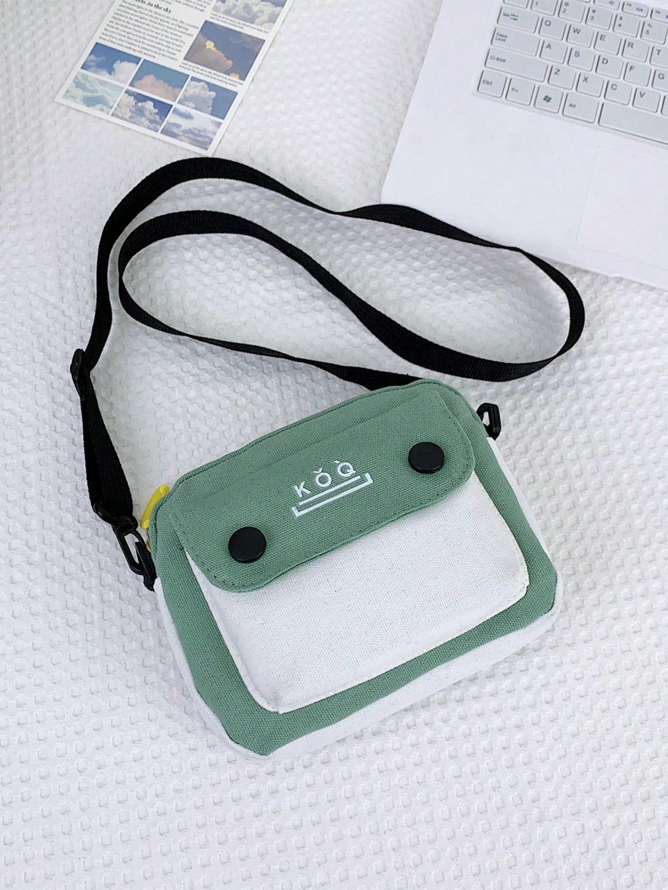 Neo Pop Crossbody