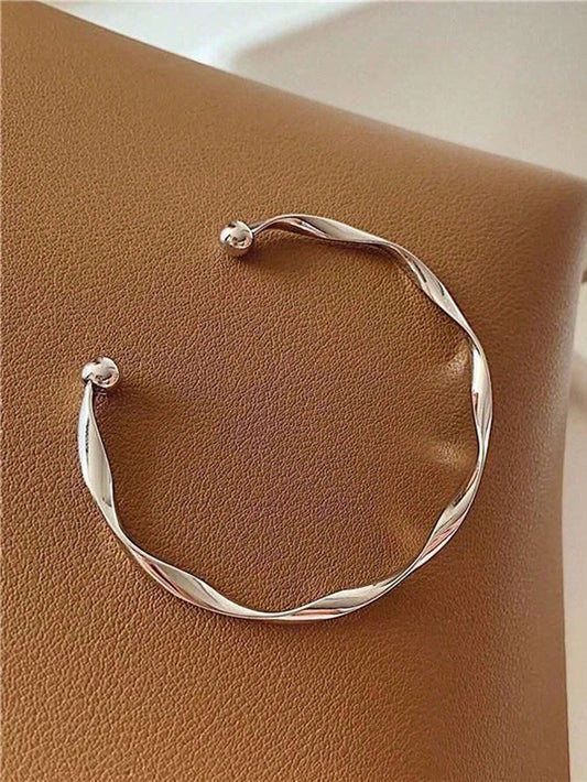 Silver Wave – Twist Bangle