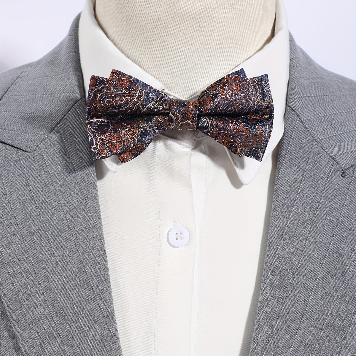 Retro Knot Bow Tie