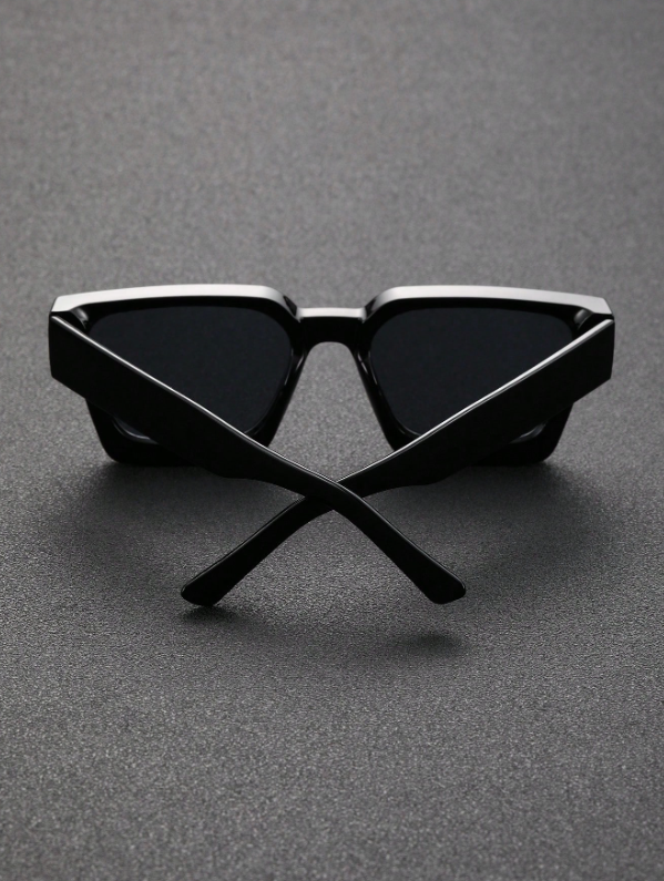 Shadow Classic - Black Tint