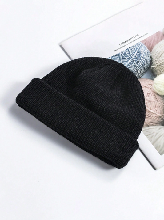 Knitted Beanie — Black