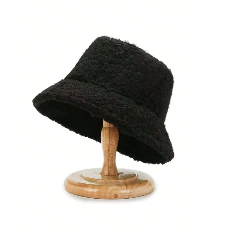 Black Sherpa Bucket