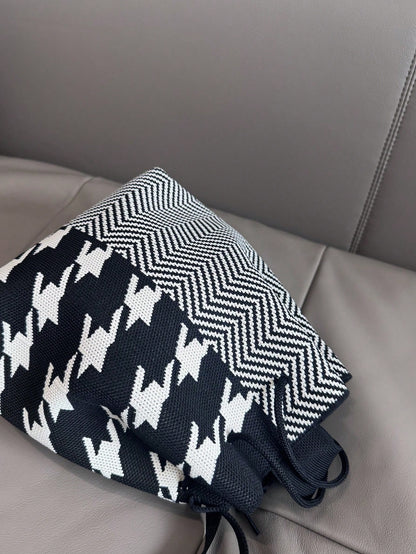 MonoWeave Bucket