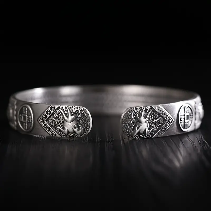 Dust Relic – Vintage Pattern Cuff