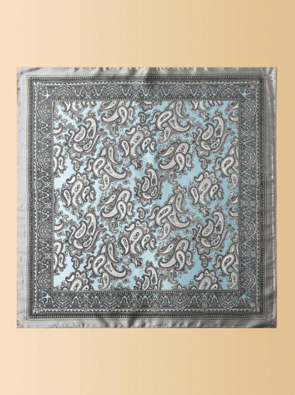 Eira Neckerchief – Frost Gray