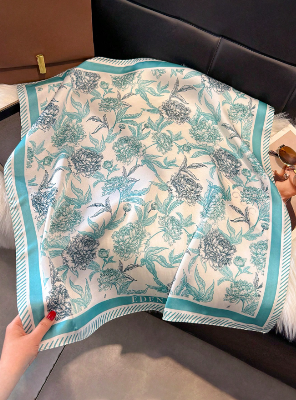 Lumi Neckerchief
