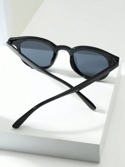 Cat Eye Black