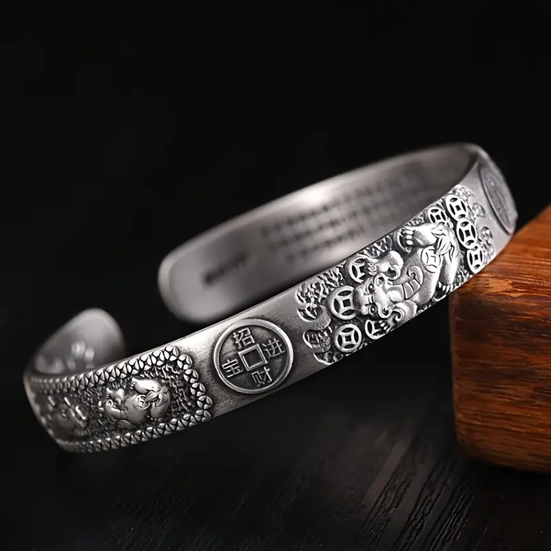 Dust Relic – Vintage Pattern Cuff