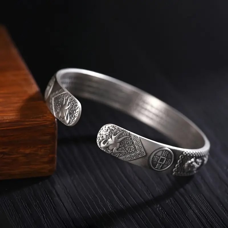 Dust Relic – Vintage Pattern Cuff